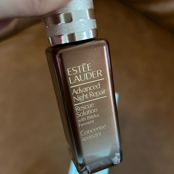 Estée Lauder Advanced Night Repair Rescue Solution Serum - Picture 7 of 7